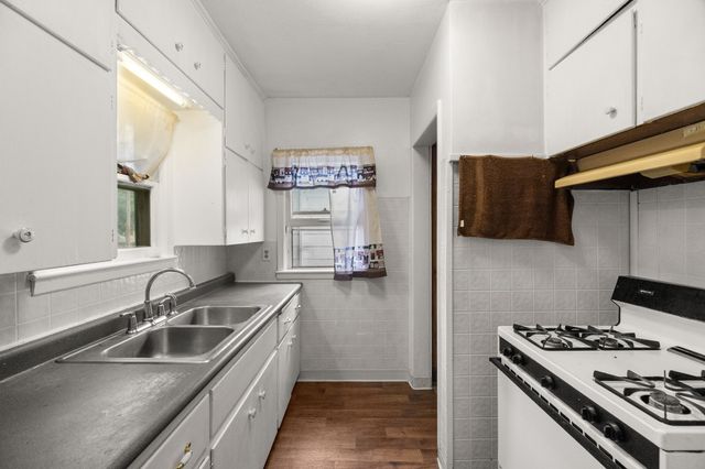 2337 Amherst Street, Des Moines, IA 50313