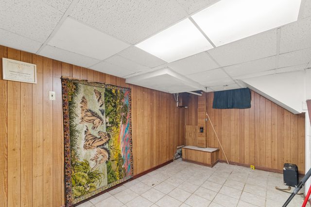 2337 Amherst Street, Des Moines, IA 50313