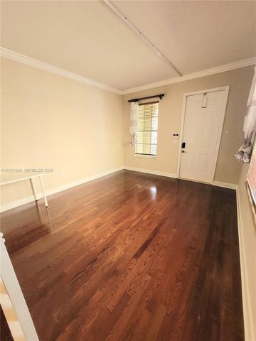 8707 Buckskin Manor 512, Davie, FL 33328