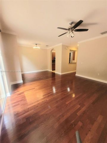 8707 Buckskin Manor 512, Davie, FL 33328