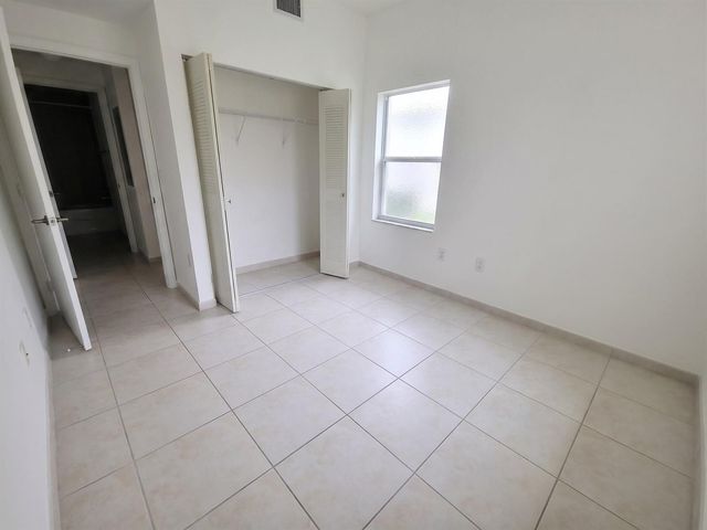 7240 NW 114th Avenue 304, Doral, FL 33178