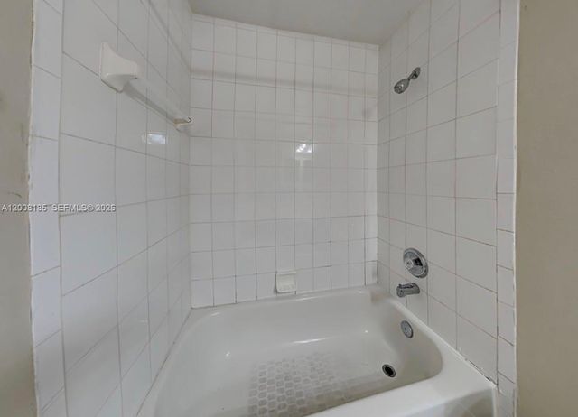 15970 SW 81st Ter, Miami, FL 33193