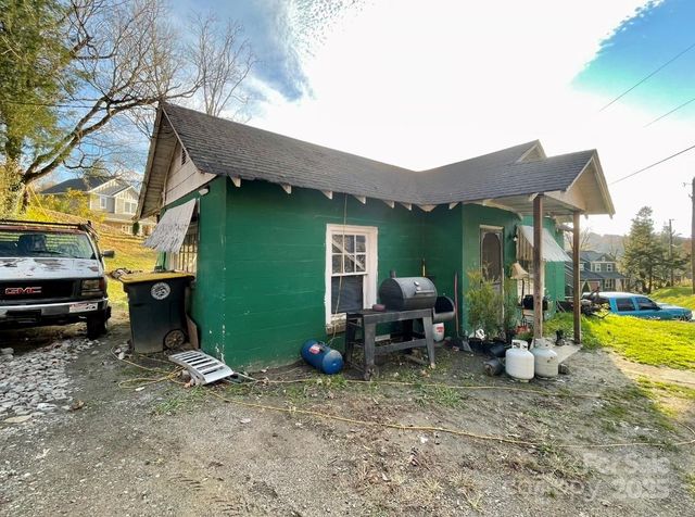 130 Lookout Road, Asheville, NC 28804