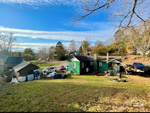 130 Lookout Road, Asheville, NC 28804