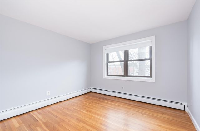 1 Brook Rd Apt 12, Salem, NH 03079