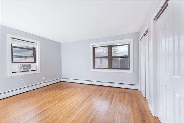 1 Brook Rd Apt 12, Salem, NH 03079