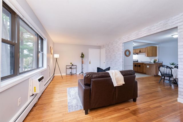 1 Brook Rd Apt 12, Salem, NH 03079