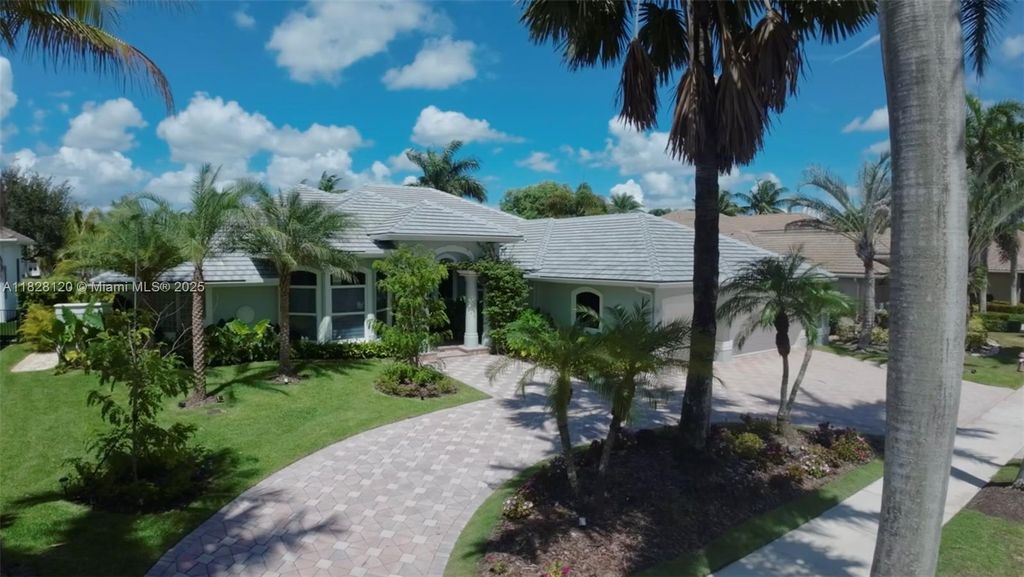 2493 Poinciana Dr, Weston, FL 33327