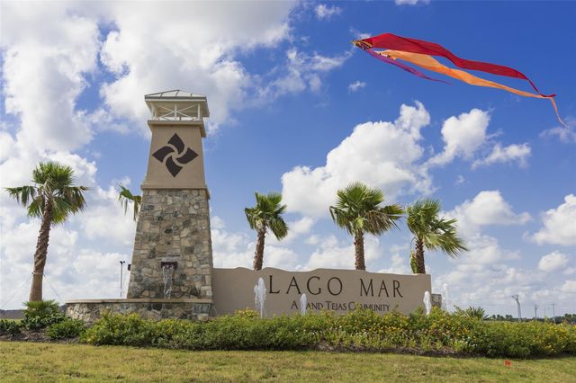 2905 Nova Beach Drive, Texas City, TX 77568