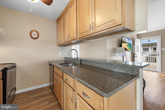 20 GEORGE DRIVE, Manahawkin, NJ 08050