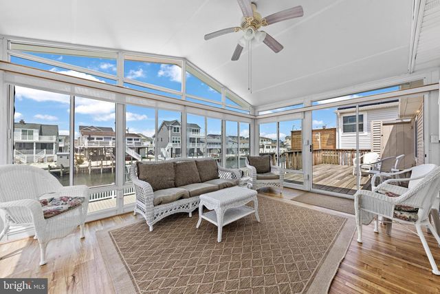 20 GEORGE DRIVE, Manahawkin, NJ 08050