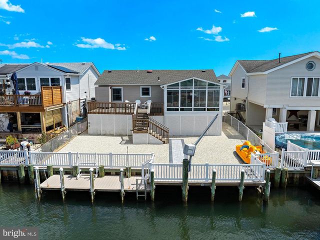 20 GEORGE DRIVE, Manahawkin, NJ 08050