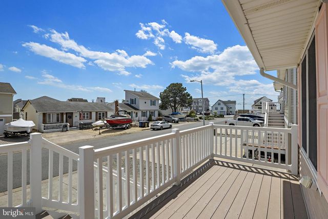 20 GEORGE DRIVE, Manahawkin, NJ 08050