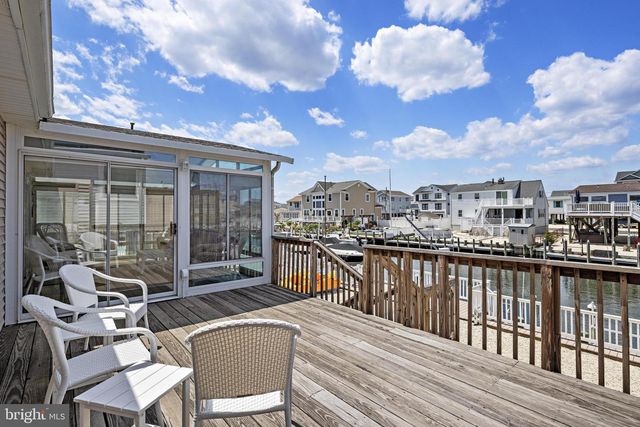 20 GEORGE DRIVE, Manahawkin, NJ 08050