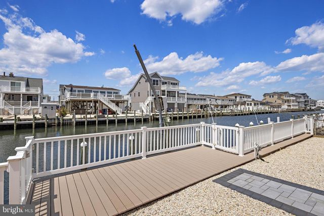 20 GEORGE DRIVE, Manahawkin, NJ 08050