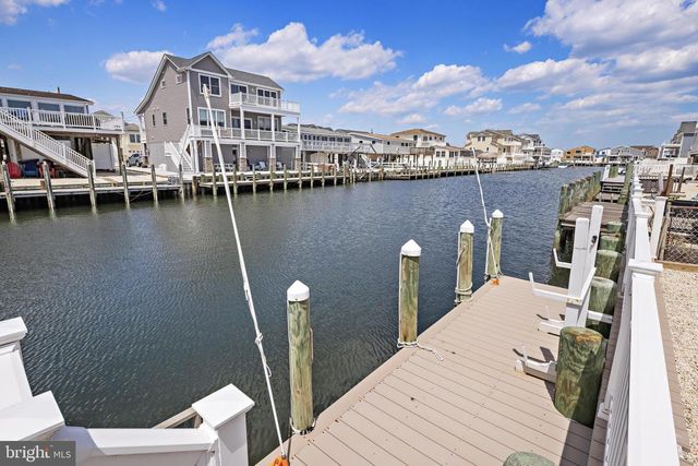 20 GEORGE DRIVE, Manahawkin, NJ 08050