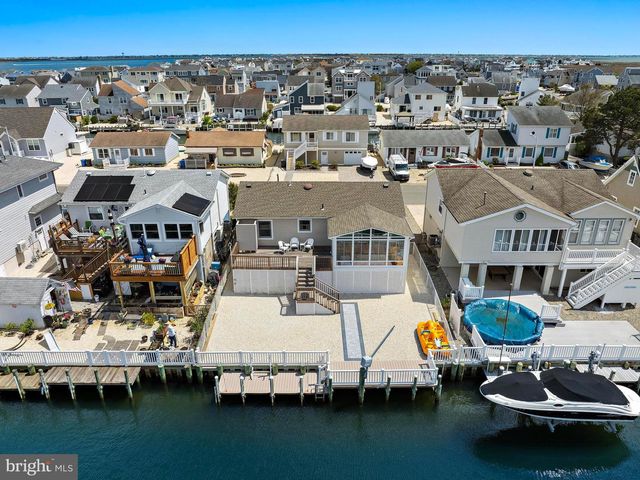 20 GEORGE DRIVE, Manahawkin, NJ 08050