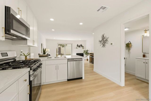 415 Woodlawn Ave D, Chula Vista, CA 91910