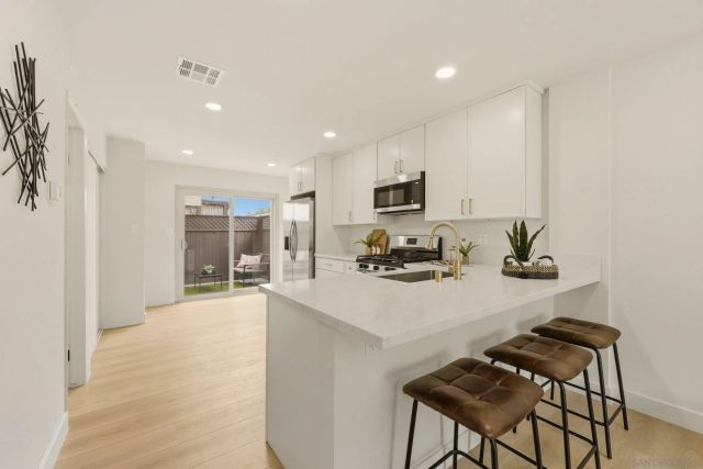 415 Woodlawn Ave D, Chula Vista, CA 91910