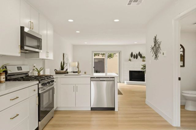 415 Woodlawn Ave D, Chula Vista, CA 91910