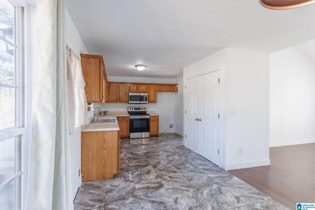 11 WET CAT ROAD, Hayden, AL 35079