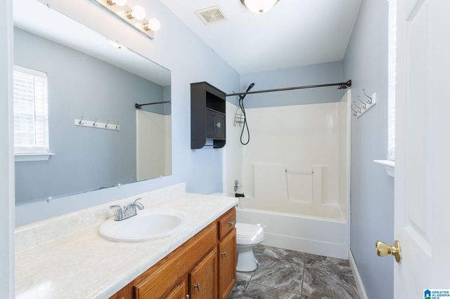 11 WET CAT ROAD, Hayden, AL 35079