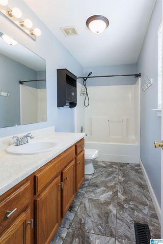 11 WET CAT ROAD, Hayden, AL 35079