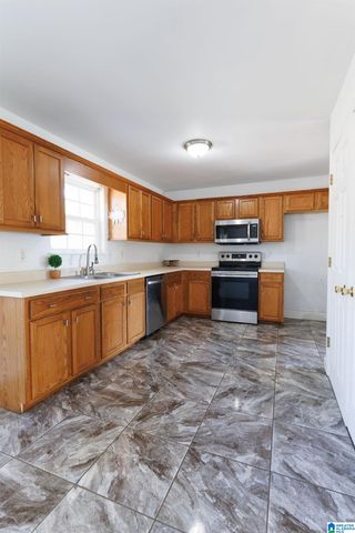 11 WET CAT ROAD, Hayden, AL 35079