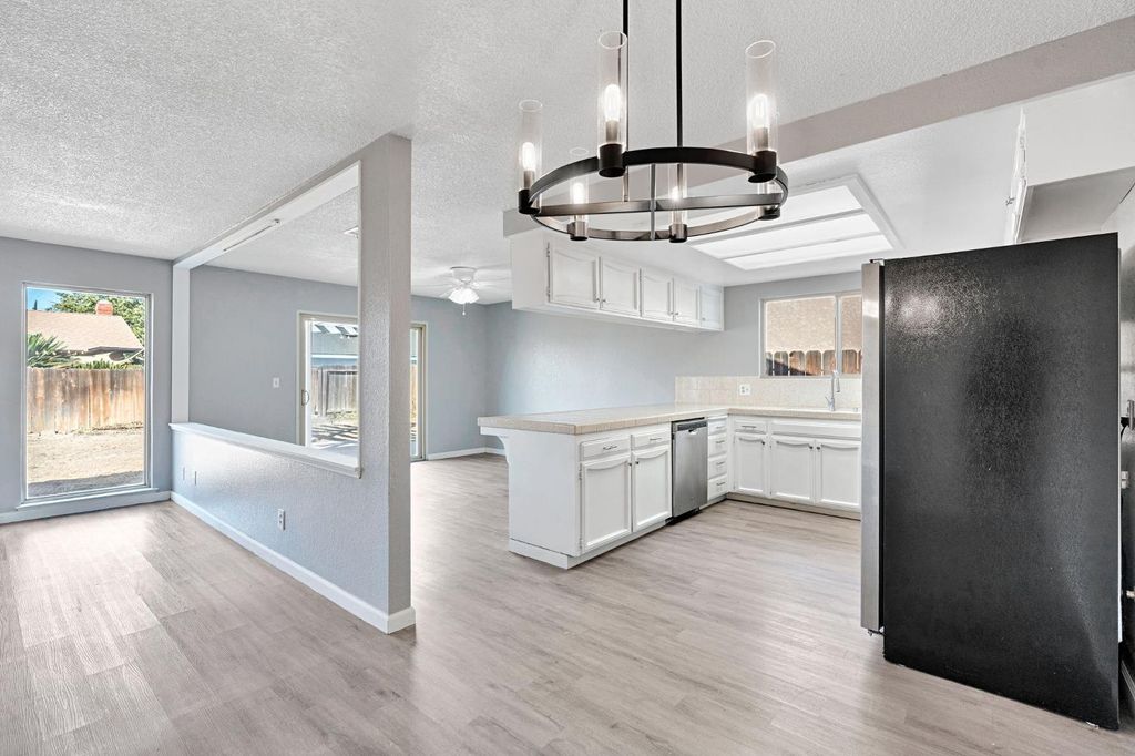 Image 10 of property listing at 3231 Mulberry Street, Selma, CA 93662
