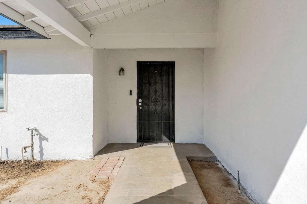 Image 4 of property listing at 3231 Mulberry Street, Selma, CA 93662