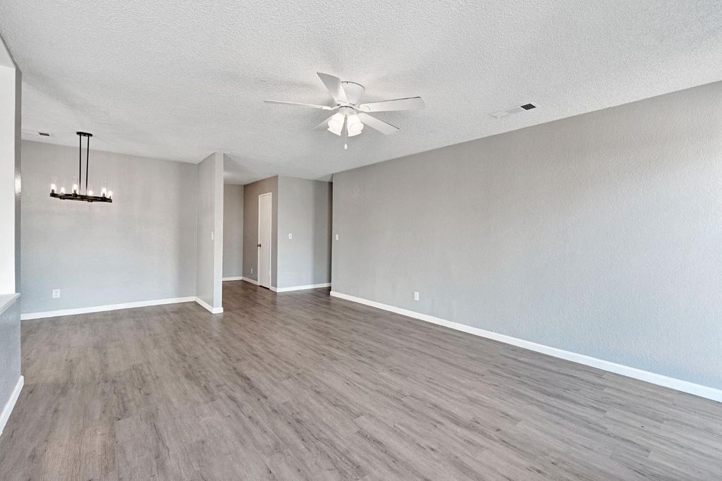 Image 8 of property listing at 3231 Mulberry Street, Selma, CA 93662