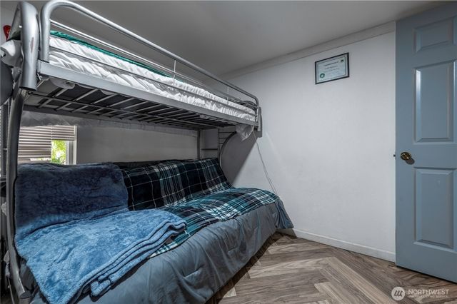 29401 Military Road S #33, Federal Way, WA 98003