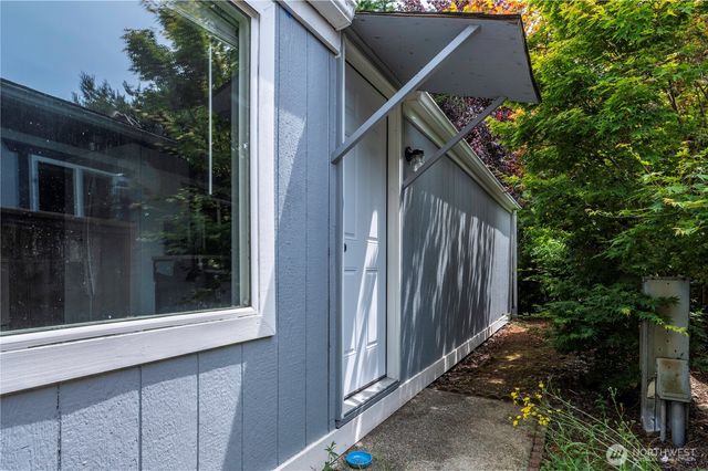 29401 Military Road S #33, Federal Way, WA 98003