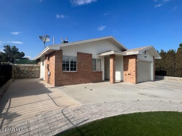 12321 ANGIE BOMBACH Avenue, El Paso, TX 79928