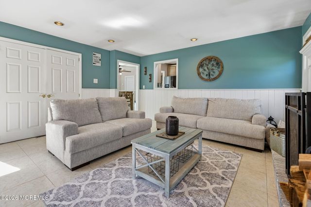 5 Lake Drive, Howell, NJ 07731