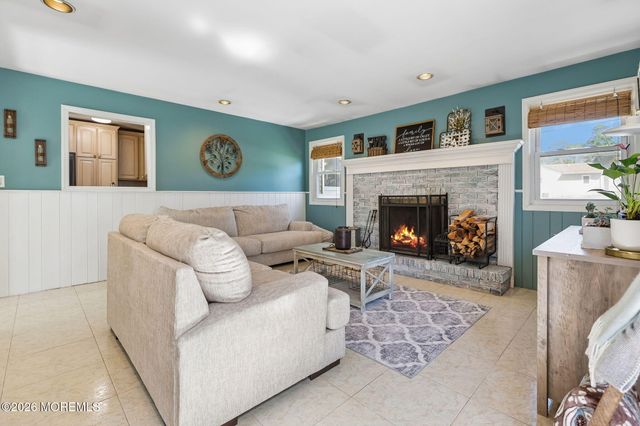5 Lake Drive, Howell, NJ 07731