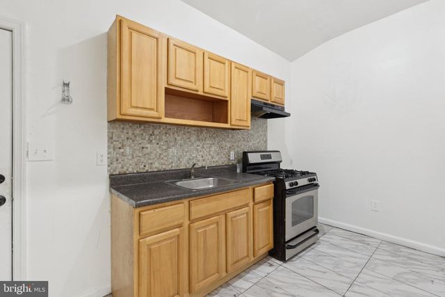 836 HADDON AVE, Camden, NJ 08103