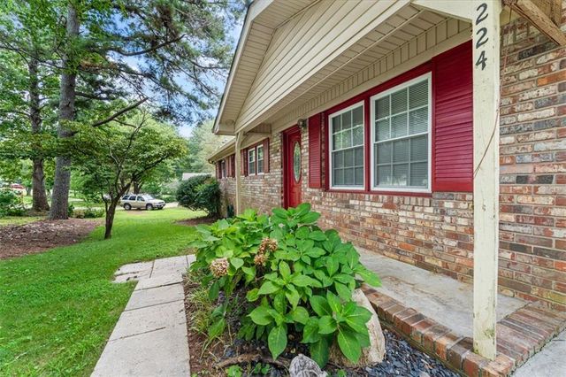 224 Spanish Trails Way, Dallas, GA 30157