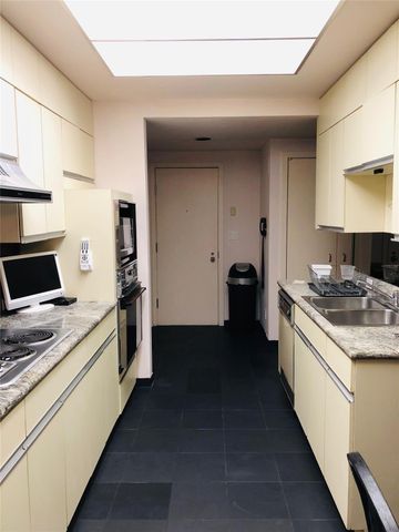 5110 San Felipe Street 273, Houston, TX 77056