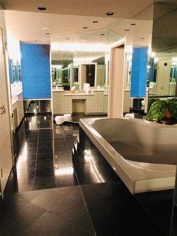 5110 San Felipe Street 273, Houston, TX 77056