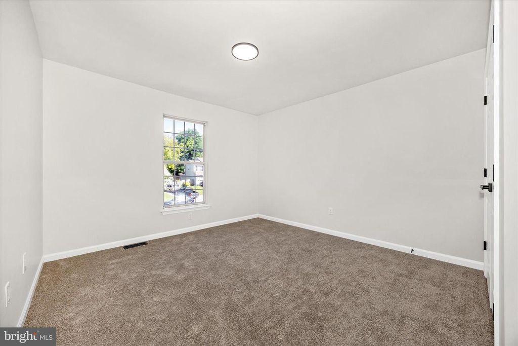 Image 26 of property listing at 6622 GOOSEANDER CT, Frederick, MD 21703