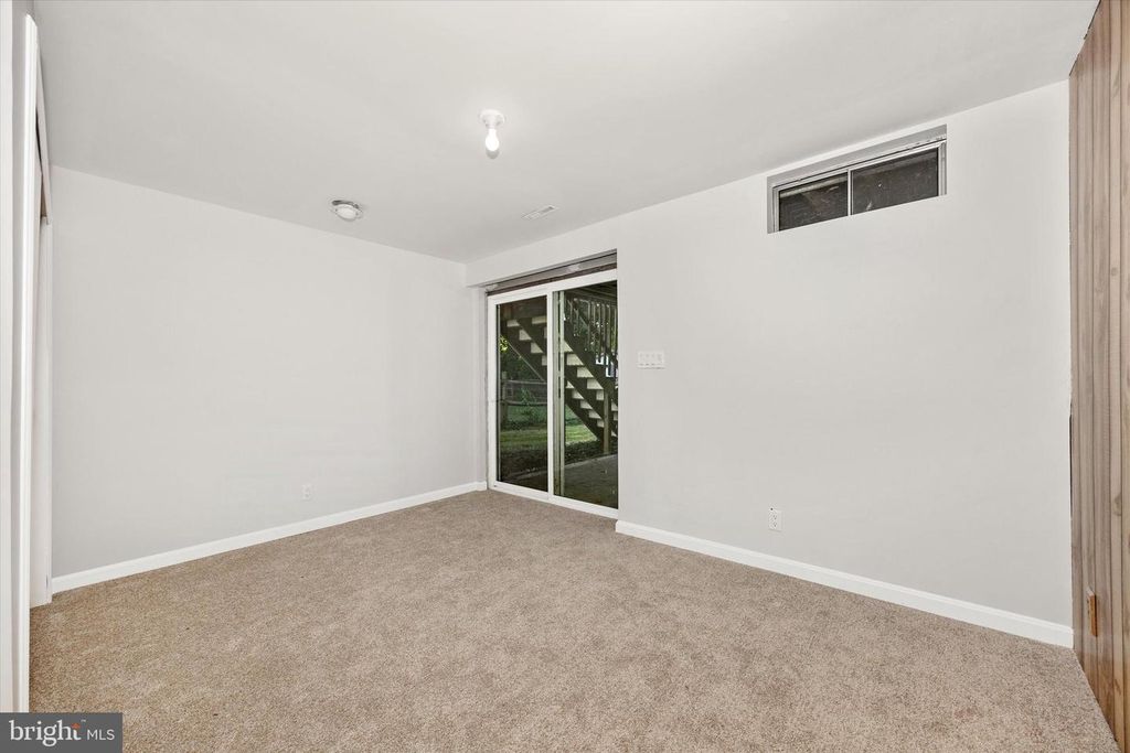 Image 34 of property listing at 6622 GOOSEANDER CT, Frederick, MD 21703