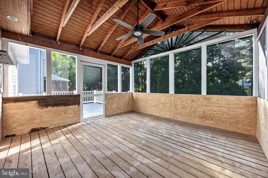 Image 38 of property listing at 6622 GOOSEANDER CT, Frederick, MD 21703