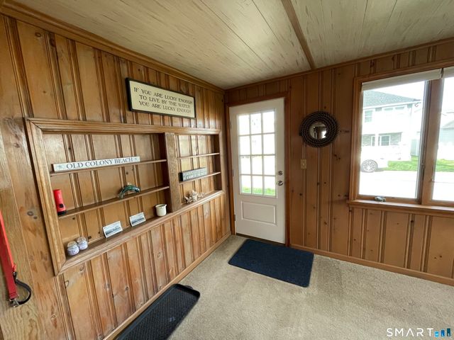 65 Old Colony Road, Old Lyme, CT 06371