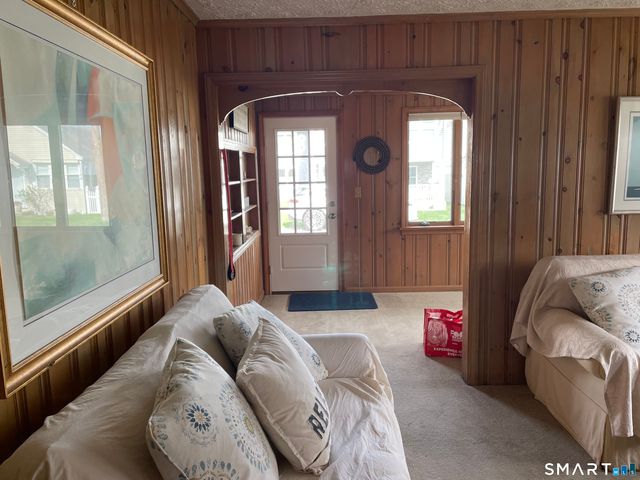65 Old Colony Road, Old Lyme, CT 06371