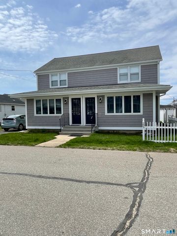 65 Old Colony Road, Old Lyme, CT 06371