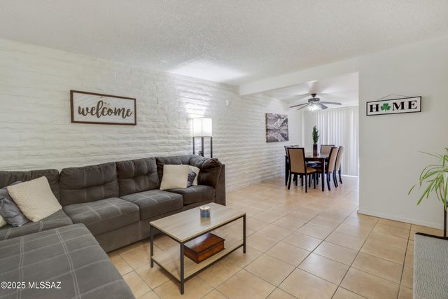 7231 E Pomegranate Street, Tucson, AZ 85730