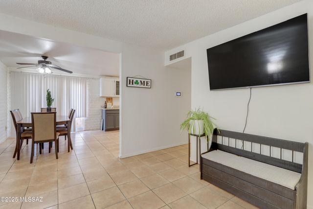 7231 E Pomegranate Street, Tucson, AZ 85730