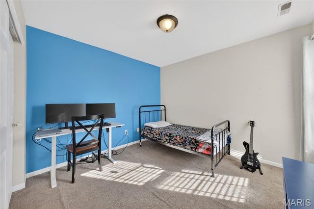 390 Montclair Tower Drive, St Charles, MO 63303