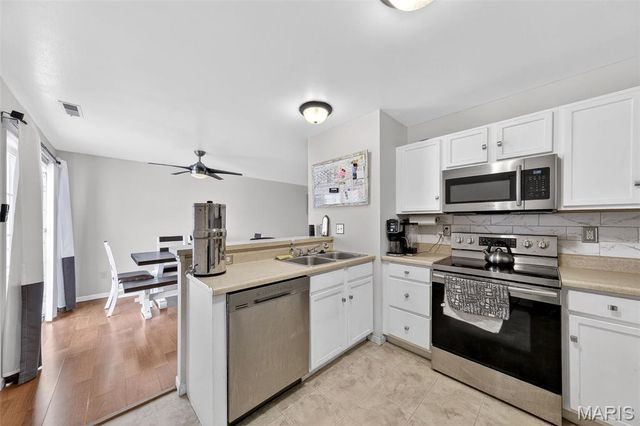 390 Montclair Tower Drive, St Charles, MO 63303